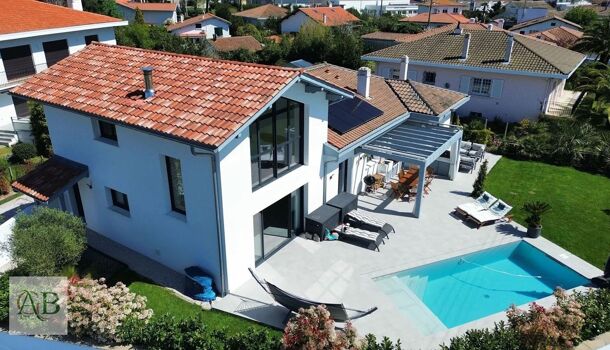 Villa / Maison 8 pièces  à vendre Anglet 64600