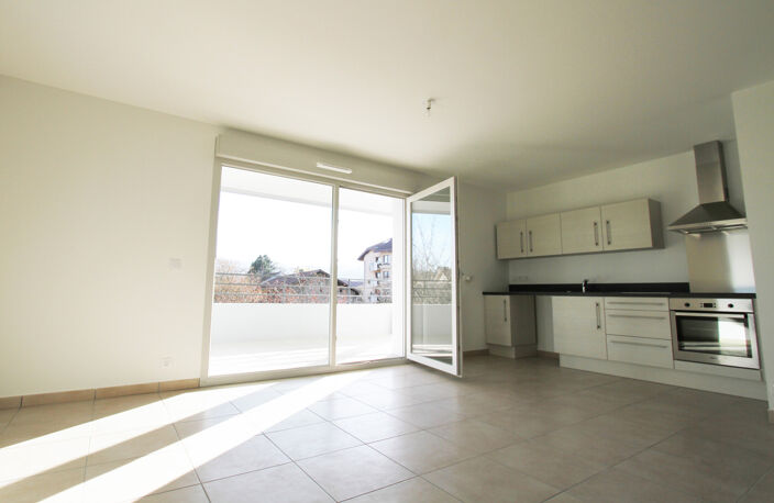 T4 RECENT  82M2 - TERRASSE 18M2 SUD — photo 2