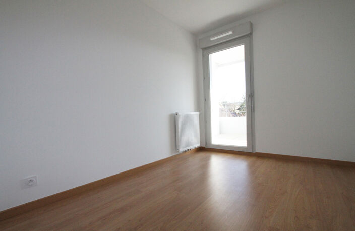 T4 RECENT  82M2 - TERRASSE 18M2 SUD — photo 5