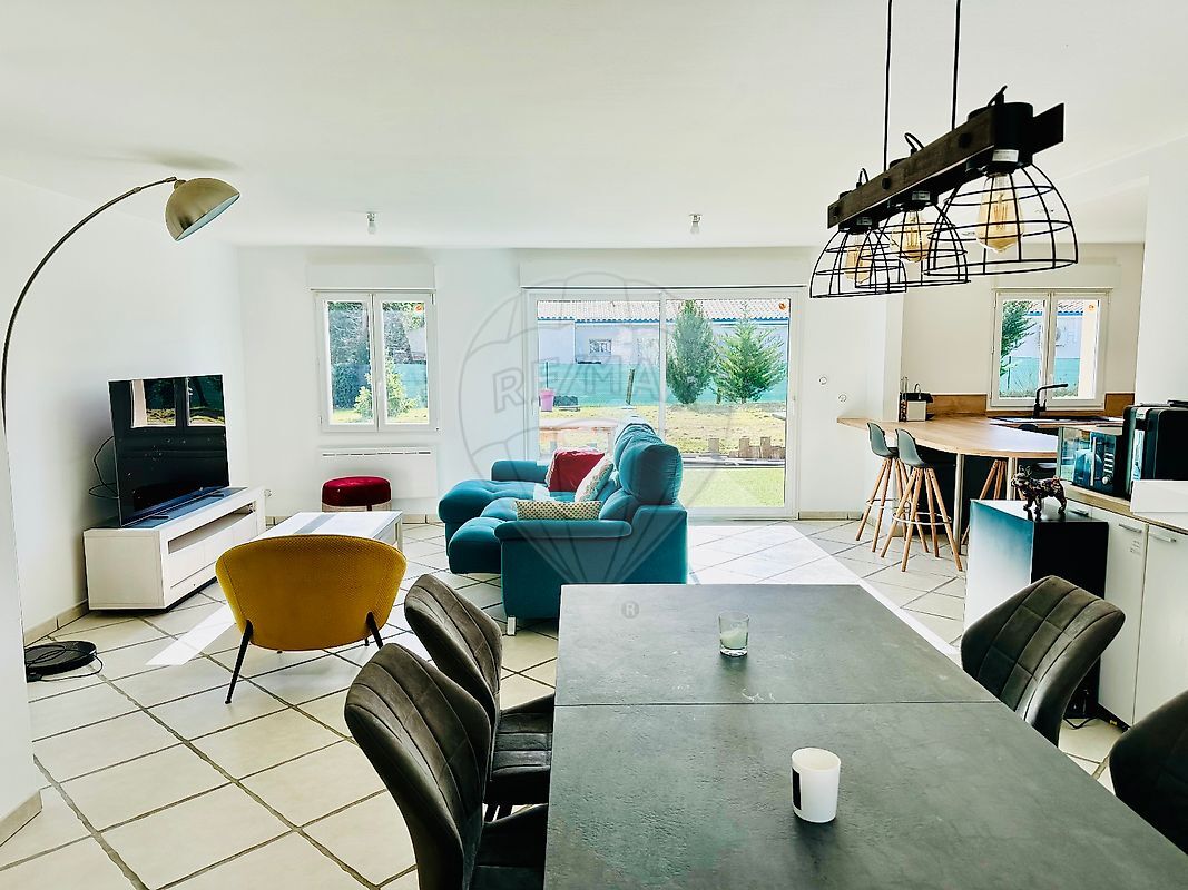 Villa / Maison  T4 à vendre Étaules 17750