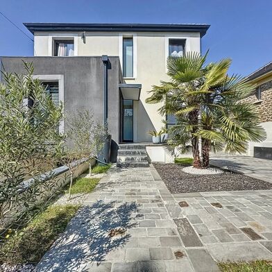 Maison 8 pièces 699000 €