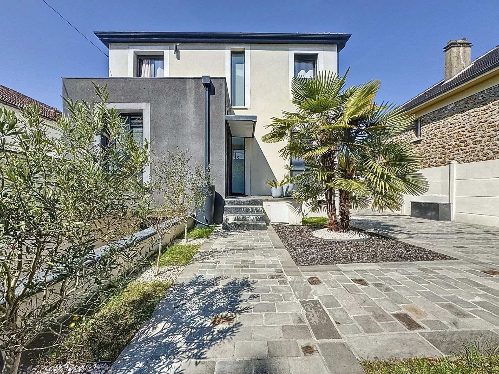 Maison 8 pièces 235 m² · à Boissy-Saint-Léger · 235 m² · 699 000 €