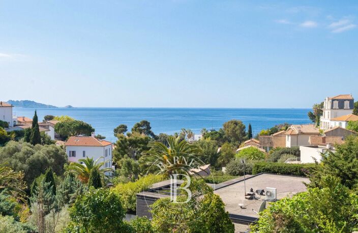 VENTE - MARSEILLE - 13007 - BOMPARD - MAISON - 210 M² - VUE MER — photo 4