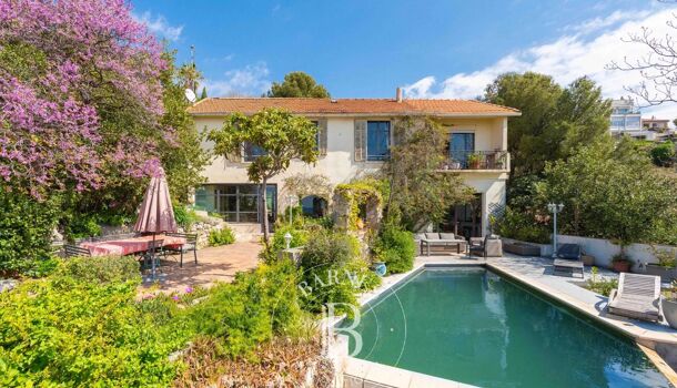 Villa / Maison 8 pièces  à vendre Marseille 7eme 13007