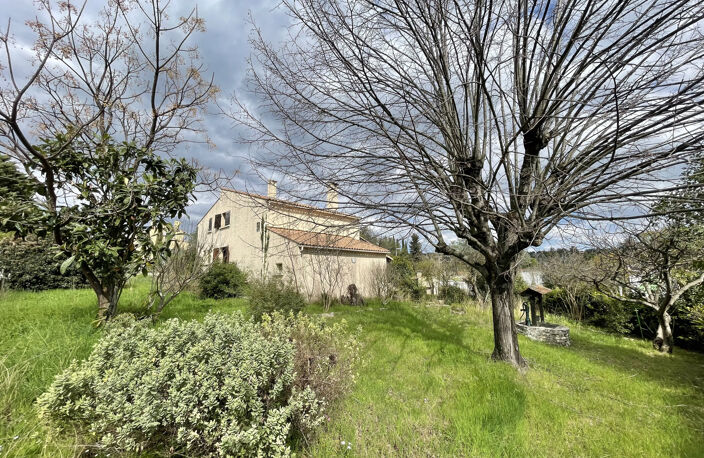 Maison T6 de 158m2 sur une parcelle dominante de 945m2 — photo 4
