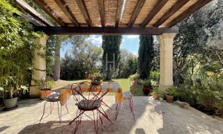Maison 8 Pièces 200 m² à vendre à Arles (13200)