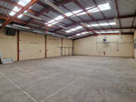 PLAN DES QUATRE SEIGNEURS - Local d'activités 625 m2 — photo 2