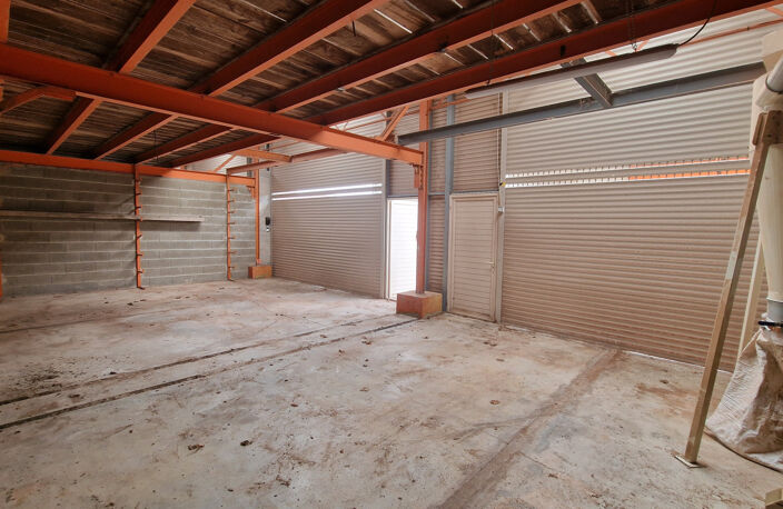PLAN DES QUATRE SEIGNEURS - Local d'activités 625 m2 — photo 5