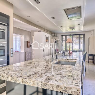 Maison 7 pièces 1840000 €