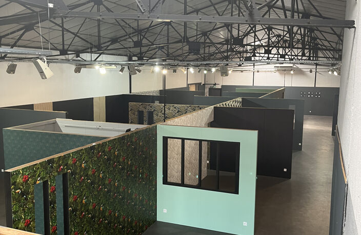 LOCAL COMMERCIAL 600M2 DAVEZIEUX — photo 2