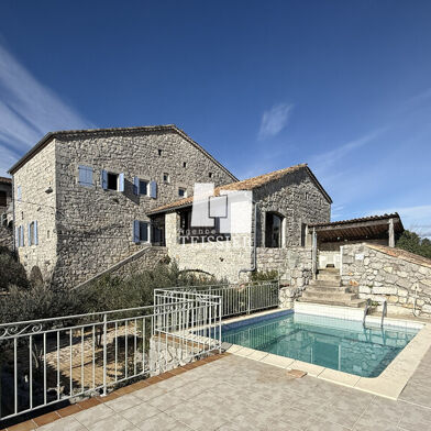 Maison 14 pièces 695000 €