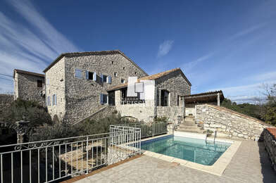 Maison 14 pièces 695000 €