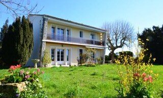 Maison 8 Pièces 178 m² à vendre à Saint-Hippolyte (17430)