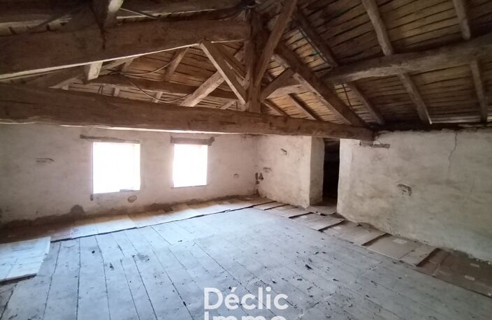 Maison 171 m² à finir de rénover avec un appartement de 66 m2 à Verteuil-en-Charente — photo 5