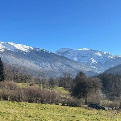 Terrain  181000 €