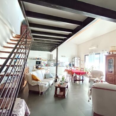 Appartement 3 pièces 180000 €