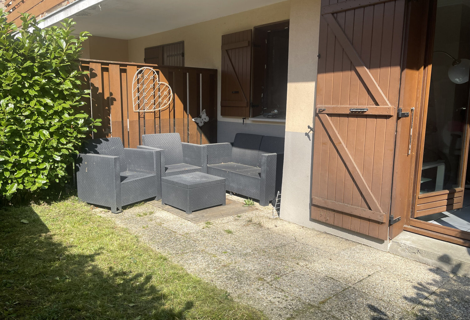 APPARTEMENT  T1 BIS REZ DE JARDIN AU CALME — photo 1