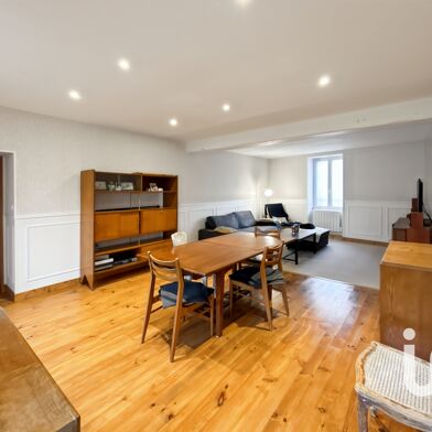 Maison 7 pièces 300000 €