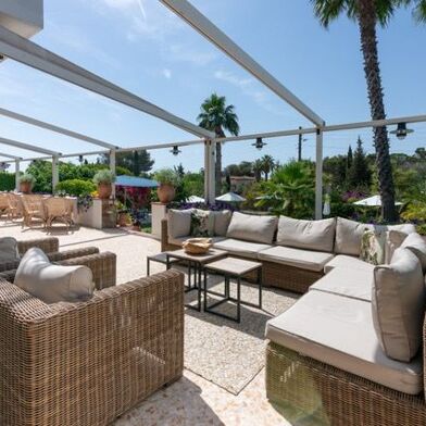 Commerce  2705000 €