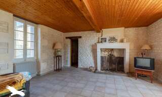 Maison 5 Pièces 138 m² à vendre à Bouëx (16410)