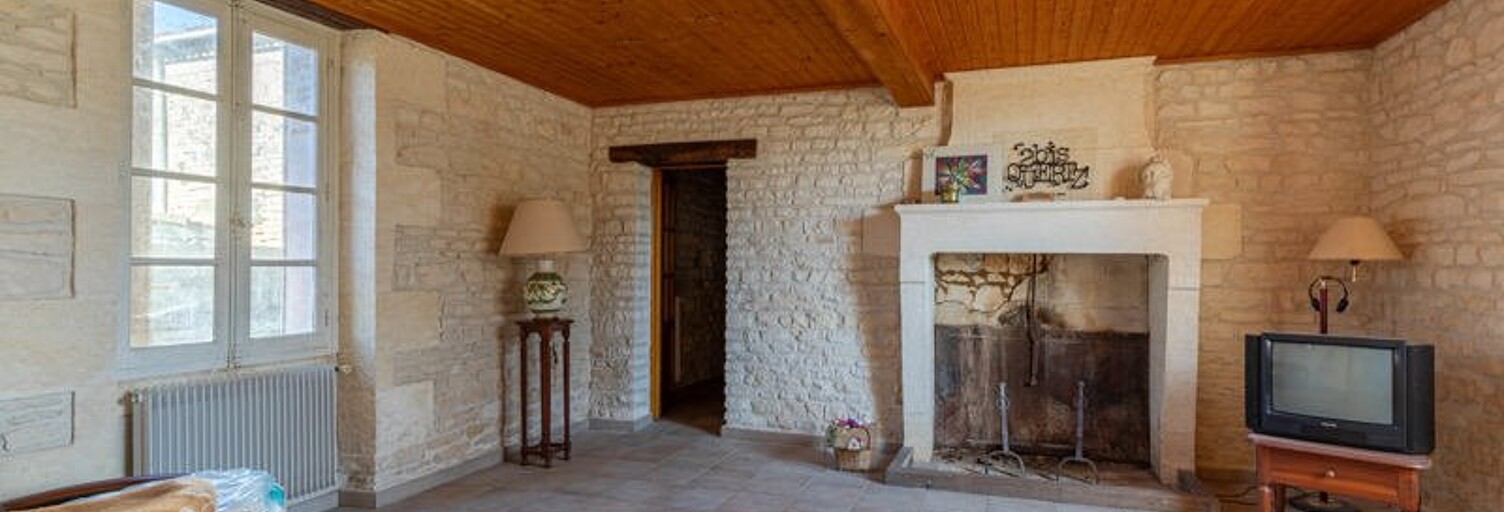 Maison 5 Pièces 138 m² à vendre à Bouëx (16410)