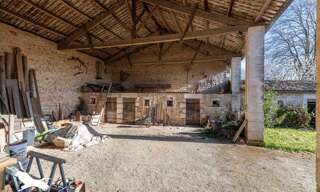 Maison 5 Pièces 138 m² à vendre à Bouëx (16410)