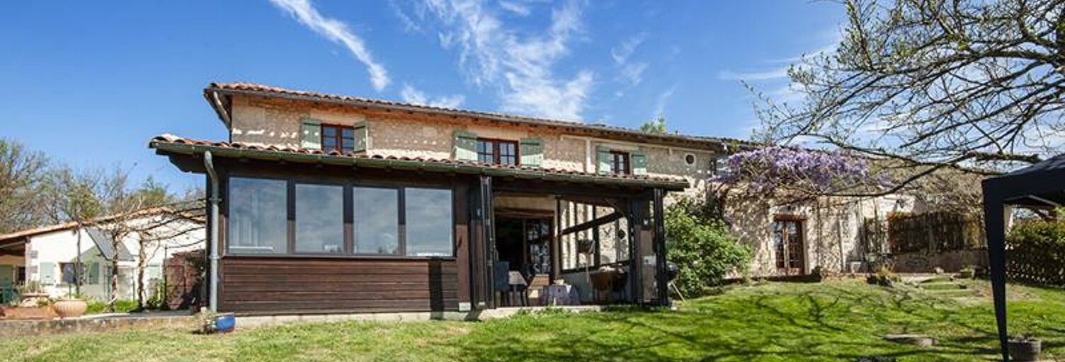 Maison 9 Pièces 310 m² à vendre à Saint-Privat-en-Périgord (24410)