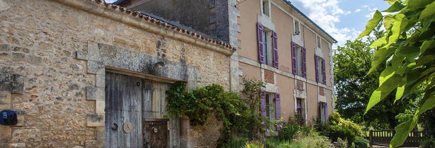 Maison 9 Pièces 331 m² à vendre à La Chapelle-Faucher (24530)