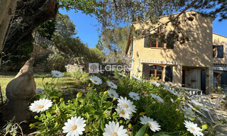 Maison 9 Pièces 227 m² à vendre à Salon-de-Provence (13300)