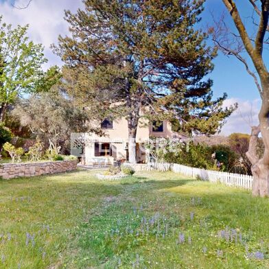 Maison 9 pièces 849000 €