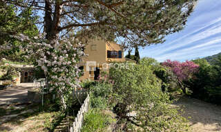 Maison 9 Pièces 227 m² à vendre à Salon-de-Provence (13300)