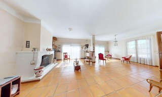 Maison 9 Pièces 227 m² à vendre à Salon-de-Provence (13300)