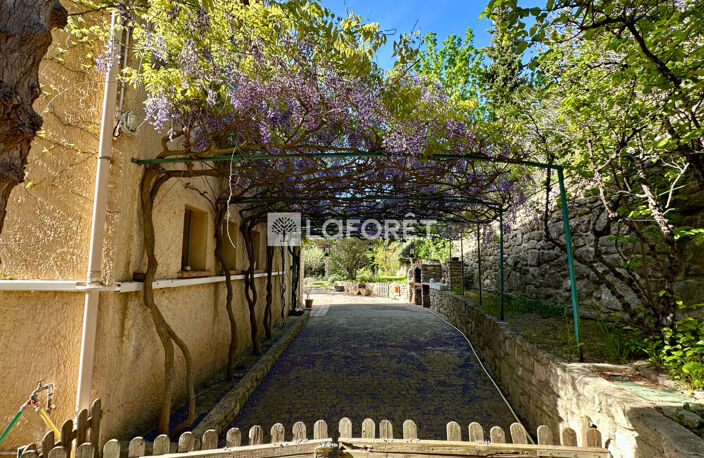 SALON-DE-PROVENCE - VAL DE CUECH - PROPRIÉTÉ DE CARACTÈRE DE PLUS DE 230 M² SUR 1,2 HECTARE - DPE C — photo 4