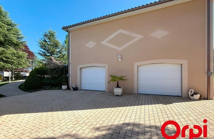 QUARTIER PRISÉ Bellerive-sur-Allier 252 m2, 4 chambres-Garage 90 m2-PANNEAUX SOLAIRE — photo 4
