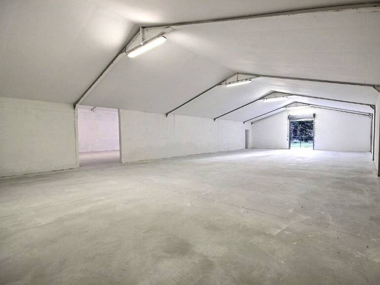 13360 PONT DE L'ETOILE - ROQUEVAIRE Entrepôt / local industriel + Bureaux ( 500 m2) + ext 157 m² — photo 1