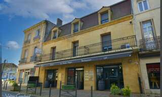 Immeuble  654 m² à vendre à Sainte-Foy-la-Grande (33220)