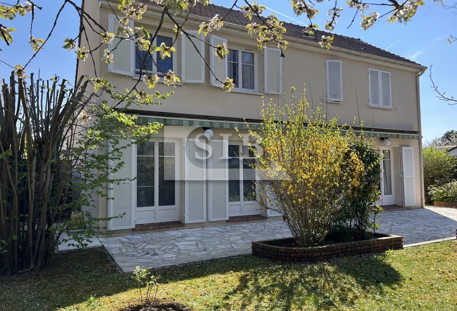 Maison individuelle Kaufman et Broad  de 6 pièces avec ascenseur — photo 1