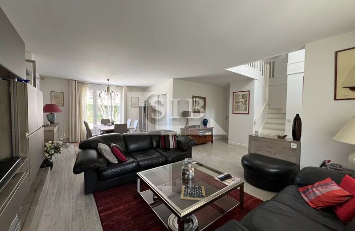 Maison individuelle Kaufman et Broad  de 6 pièces avec ascenseur — photo 3