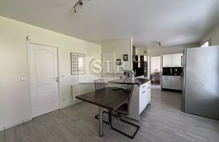 Maison individuelle Kaufman et Broad  de 6 pièces avec ascenseur — photo 4