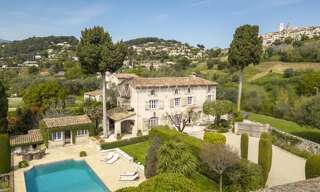 Maison 10 Pièces 215 m² à vendre à Saint-Paul-de-Vence (06570)