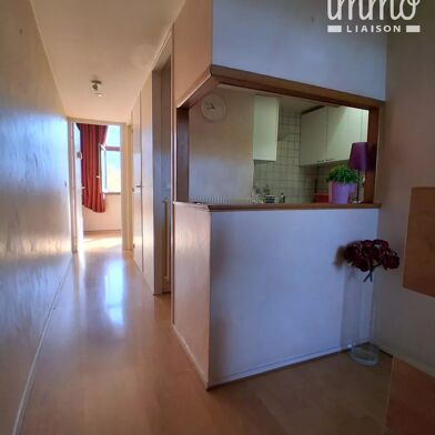 Appartement 4 pièces 156000 €