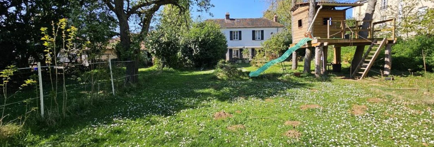 Maison 9 Pièces 243 m² à vendre à Fontainebleau (77300)