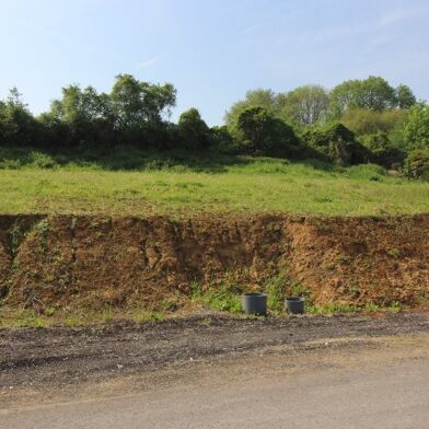 Terrain  72700 €