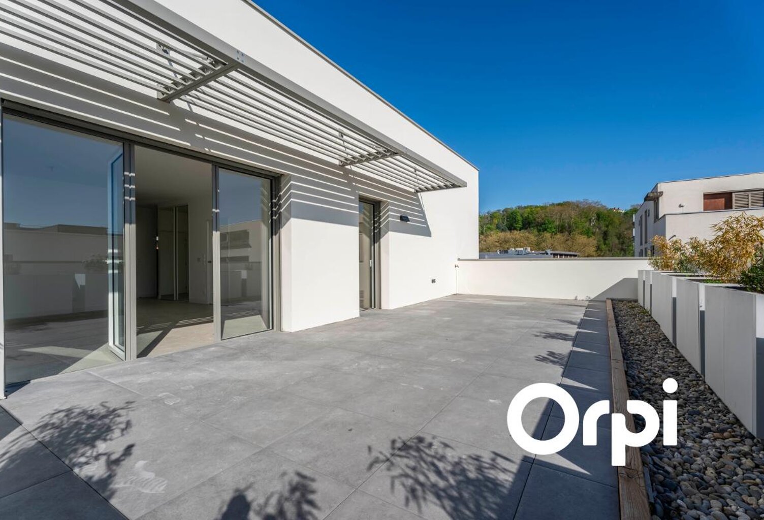 Lyon 9 Docks-Industrie, T5 105 m² NEUF, terrasse 40 m², jardinière 17m²et balcon 10m² — photo 1