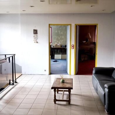 Appartement 5 pièces 200000 €