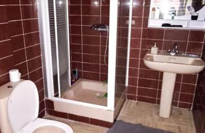 Appartement À Vendre — photo 3