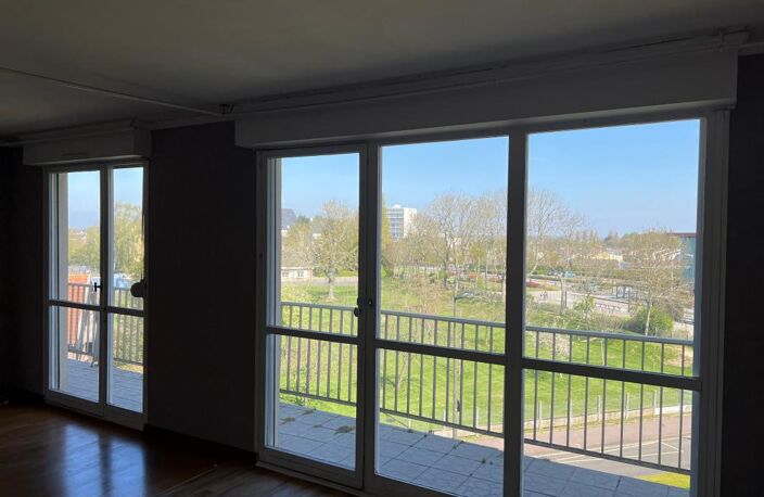 Appartement lumineux de 79m² À Vendre — photo 2