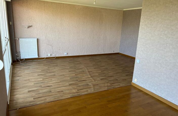 Appartement lumineux de 79m² À Vendre — photo 3