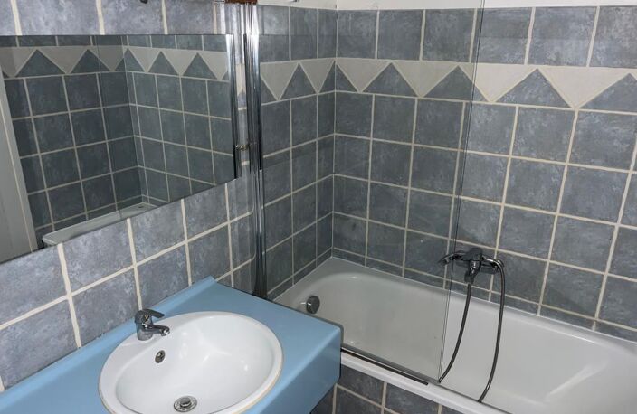 Appartement lumineux de 79m² À Vendre — photo 4