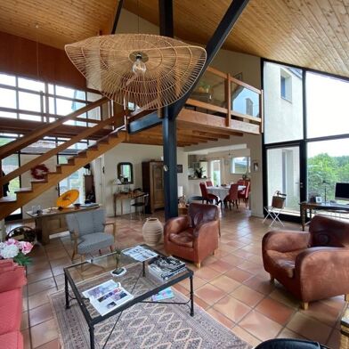 Maison 8 pièces 299900 €